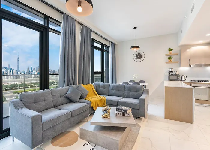 Bright & Modern Home With Burj Khalifa Views