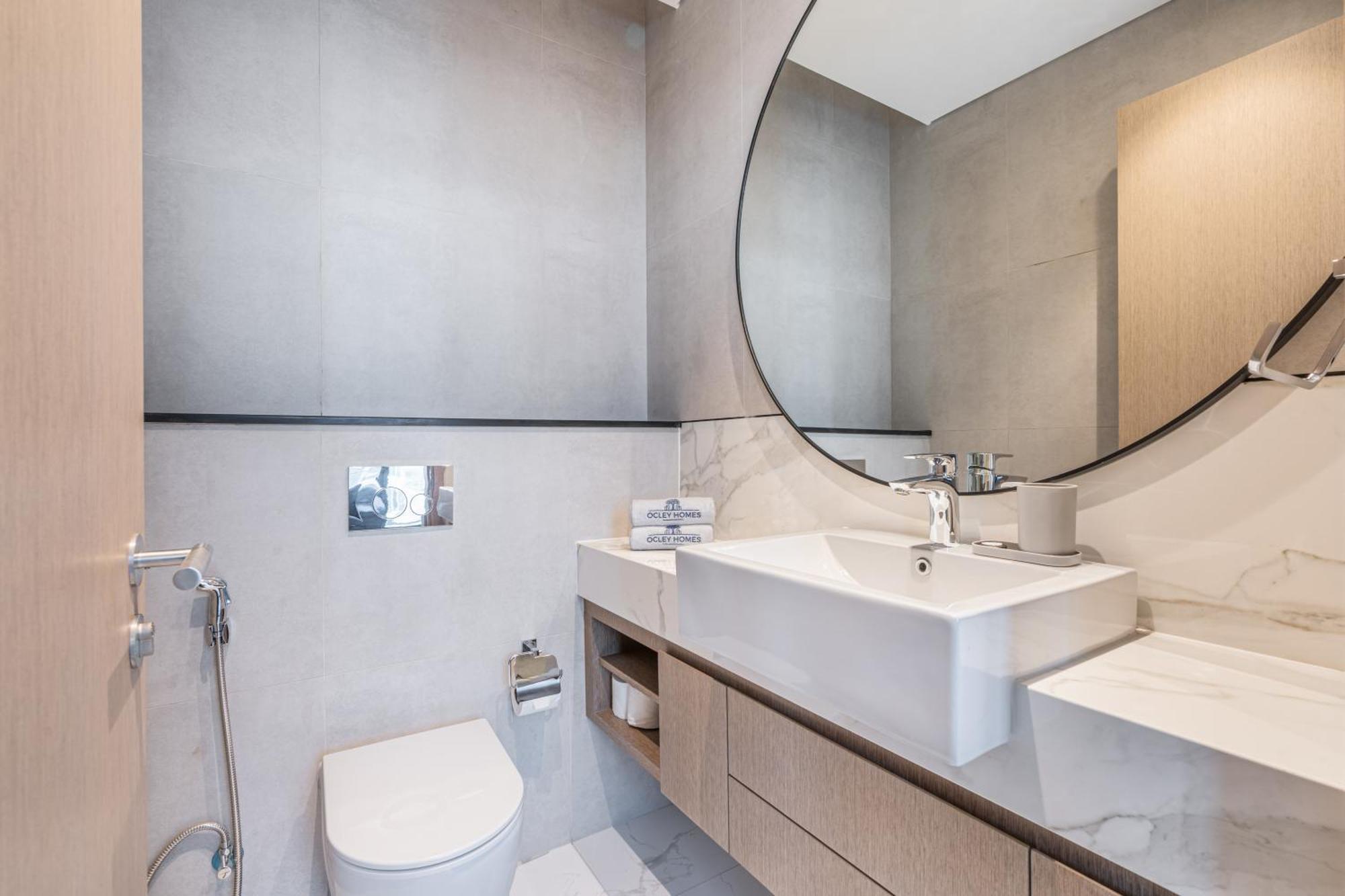 Apartment Bright & Modern With Burj Khalifa Views