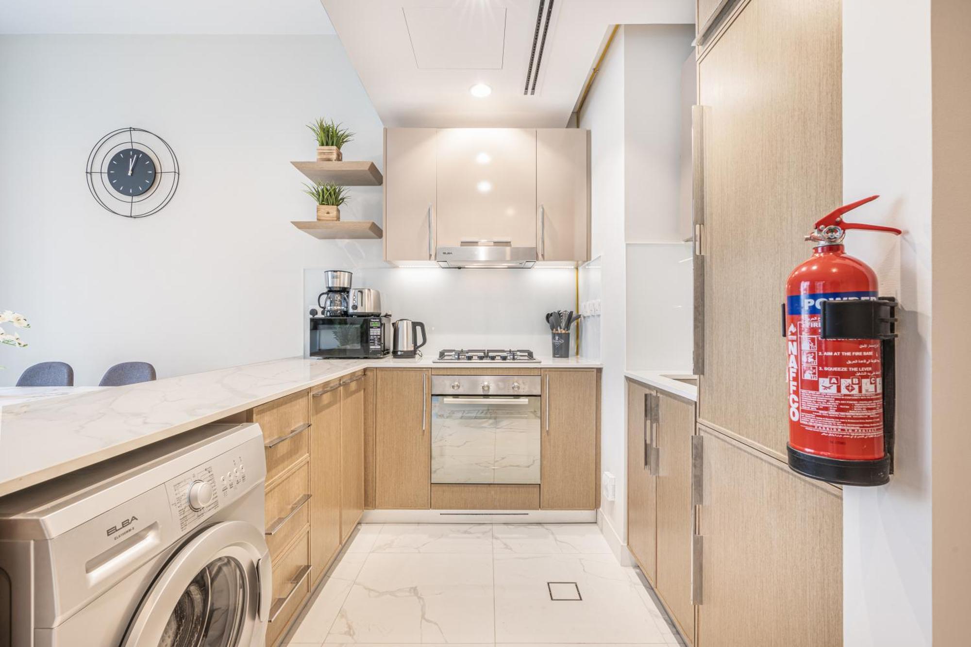 Apartment Bright & Modern With Burj Khalifa Views